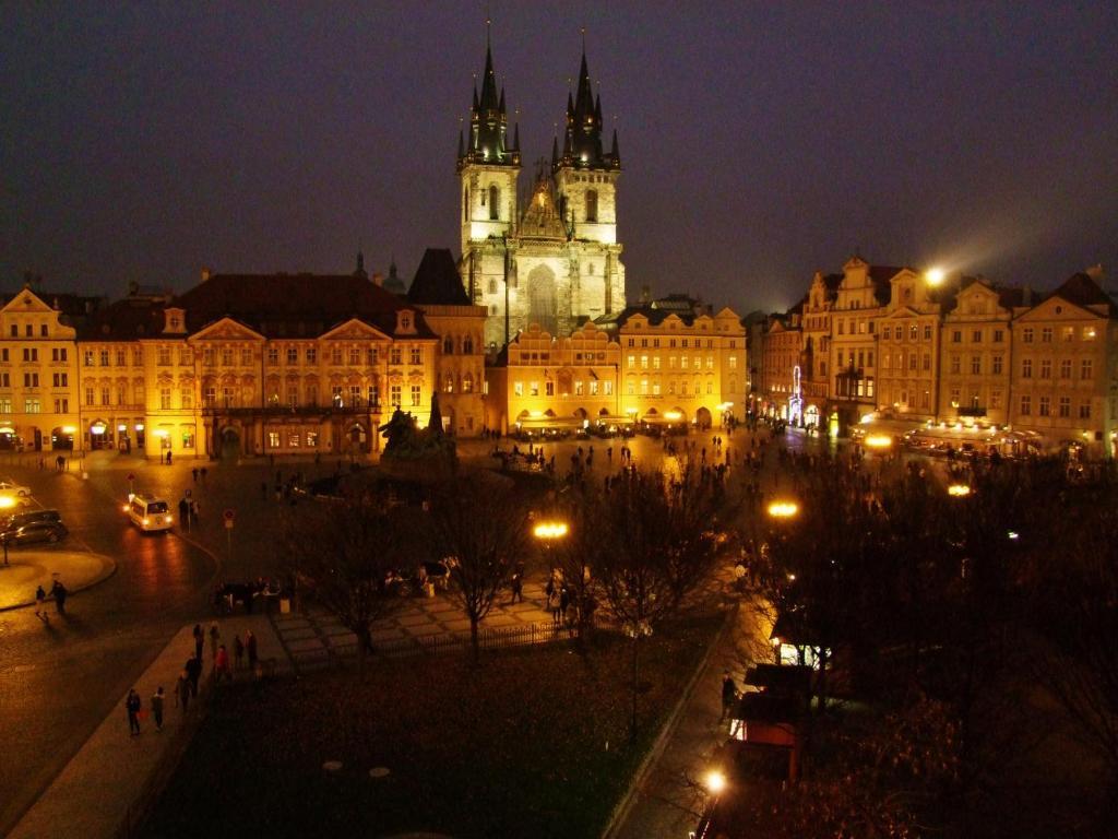 Old Town Square Premium Residence Praha Bagian luar foto