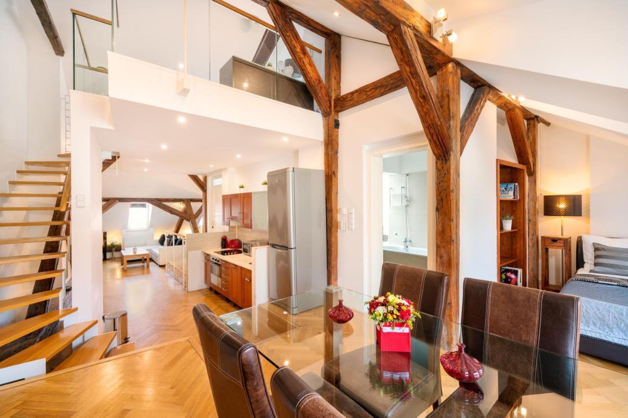 Old Town Square Premium Residence Praha Bagian luar foto